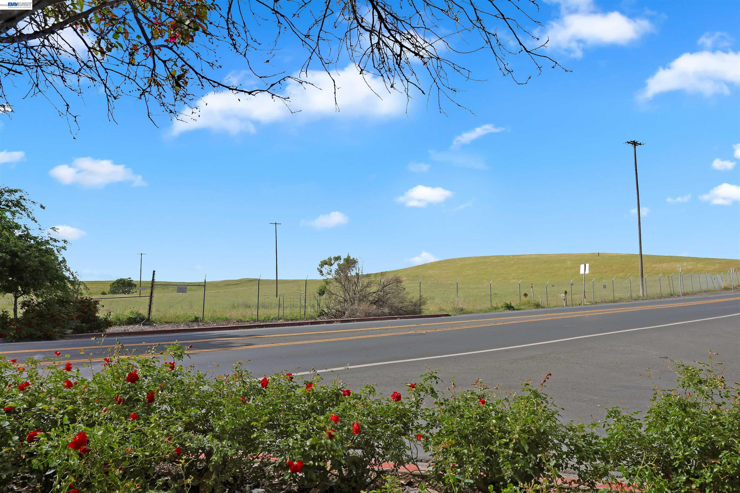 4006 Willow Pass Road, Unit A Concord, CA 94519 - Photo 29 of 33