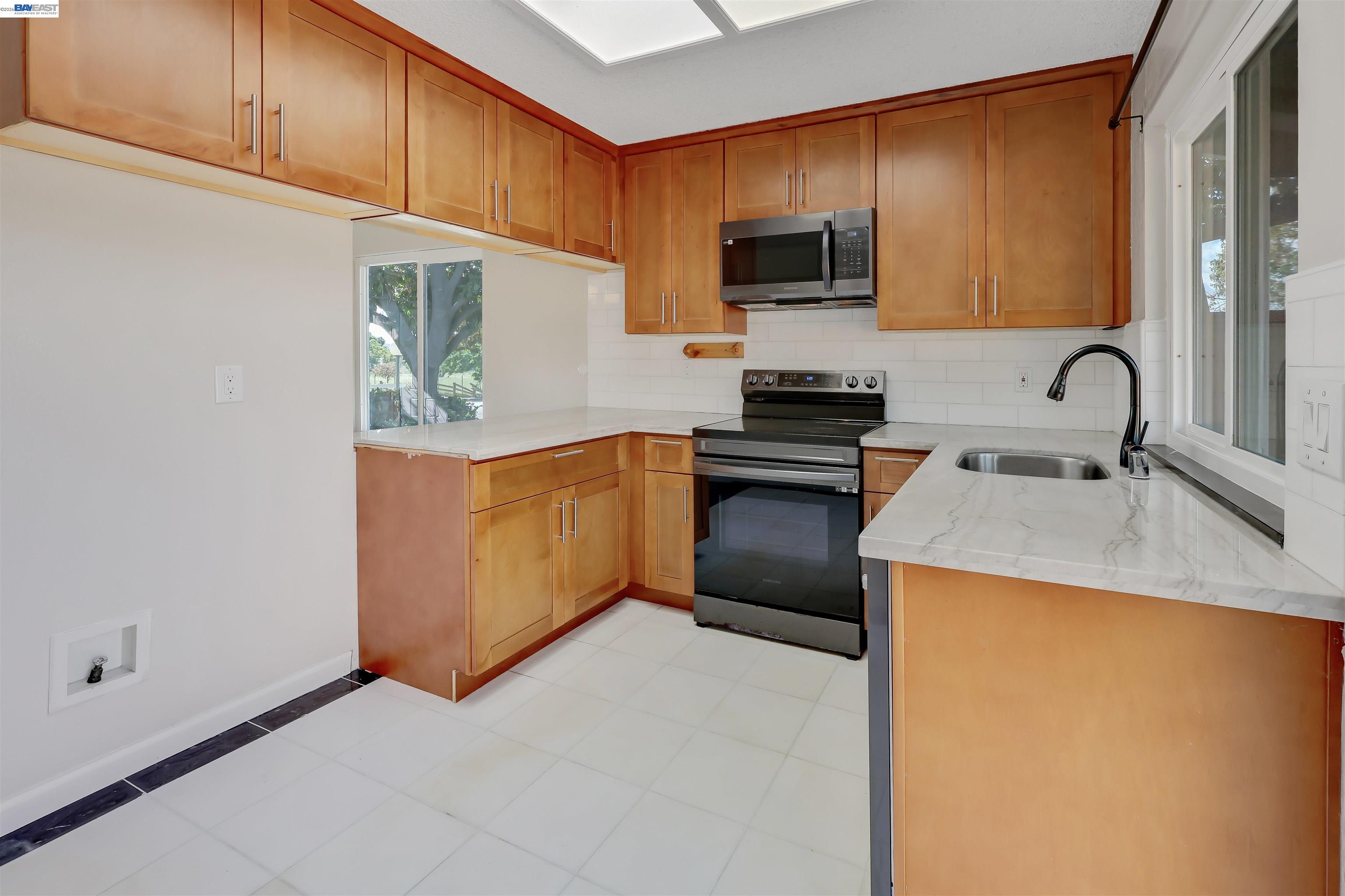 4006 Willow Pass Road, Unit A Concord, CA 94519 - Photo 10 of 33