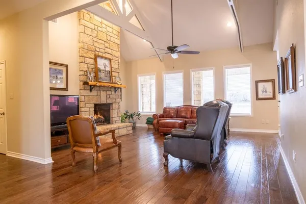 $1,580,000 | 209 County Road 336, Tuscola, TX 79562