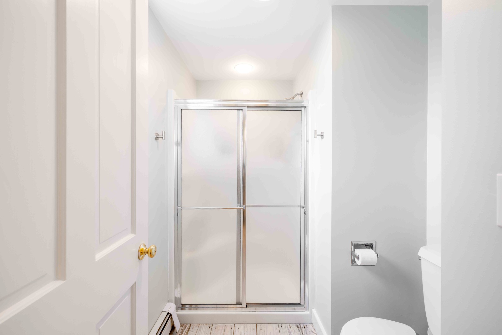 15 Goldfinch Drive Nantucket, MA 02554 - Photo 17 of 19 a bathroom with a shower
