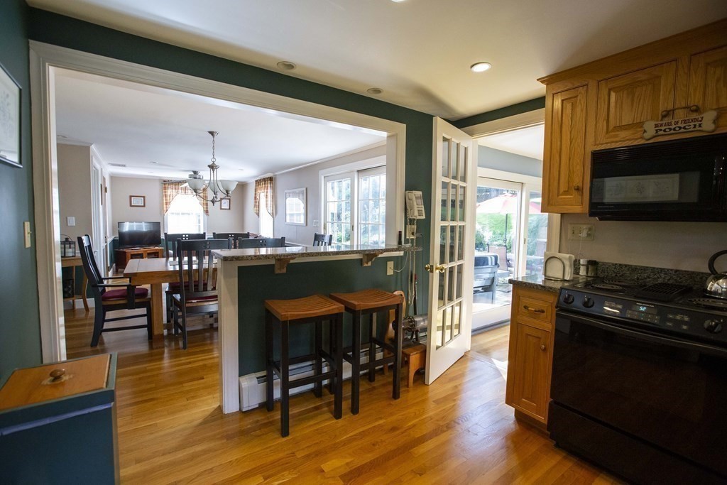 81 Elm Street Wakefield, MA 01880 - Photo 14 of 40