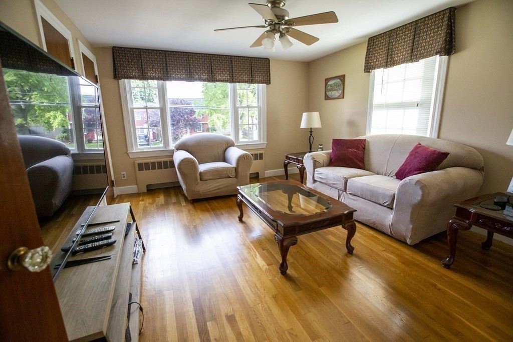 81 Elm Street Wakefield, MA 01880 - Photo 18 of 40