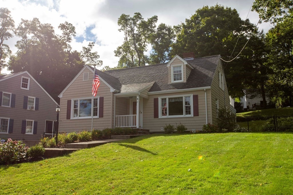 81 Elm Street Wakefield, MA 01880 - Photo 2 of 40