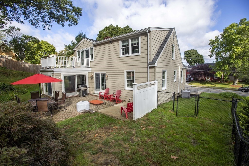 81 Elm Street Wakefield, MA 01880 - Photo 30 of 40