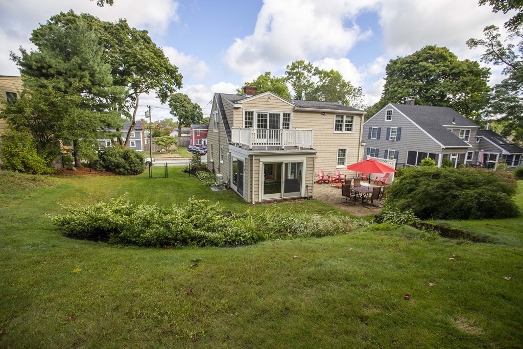 81 Elm Street Wakefield, MA 01880 - Photo 32 of 40