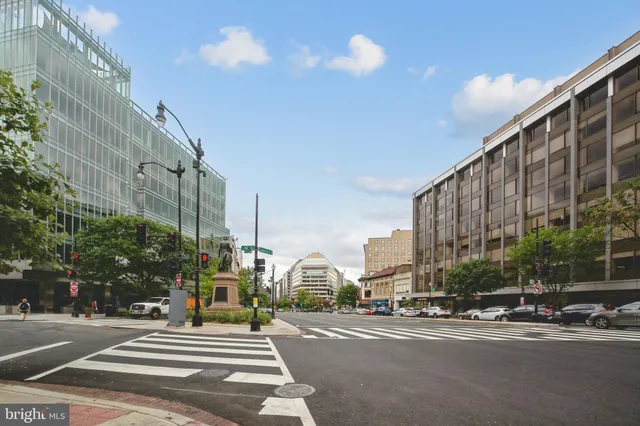 $6,800 | 1329 Connecticut Avenue Northwest, Unit 200, Washington, DC 20036