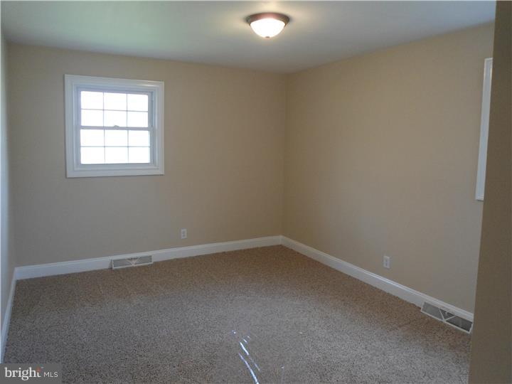 219 Avon Road Cherry Hill, NJ 08034 - Photo 14 of 21