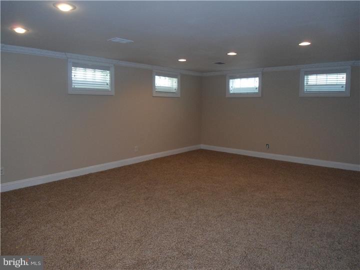 219 Avon Road Cherry Hill, NJ 08034 - Photo 17 of 21