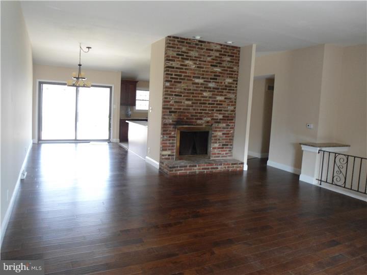 219 Avon Road Cherry Hill, NJ 08034 - Photo 4 of 21