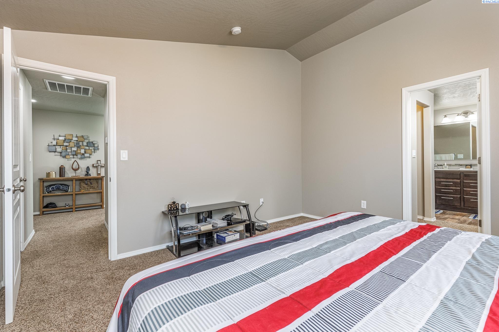 6306 Rio Grande Lane Pasco, WA 99301 - Photo 6 of 15 Gallery Image 6