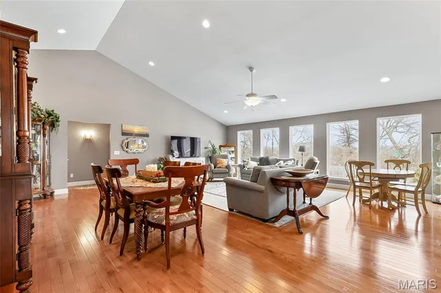 $784,000 | 421 Spears Street, Sunset Hills, MO 63127