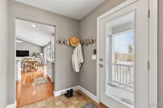 $784,000 | 421 Spears Street, Sunset Hills, MO 63127