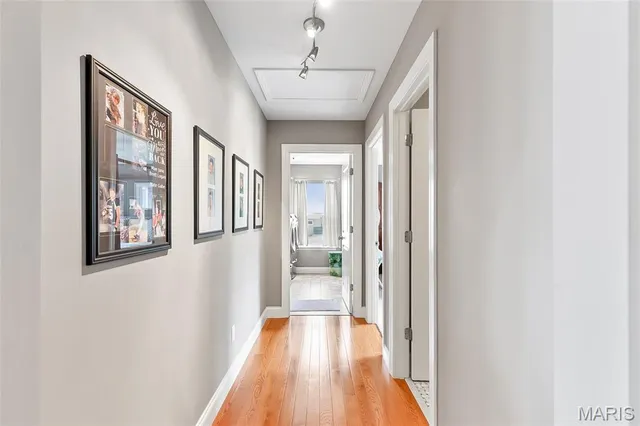 $784,000 | 421 Spears Street, Sunset Hills, MO 63127