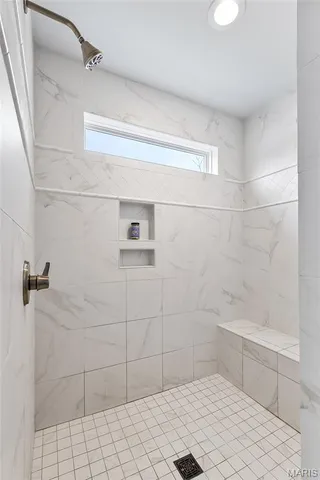 $784,000 | 421 Spears Street, Sunset Hills, MO 63127