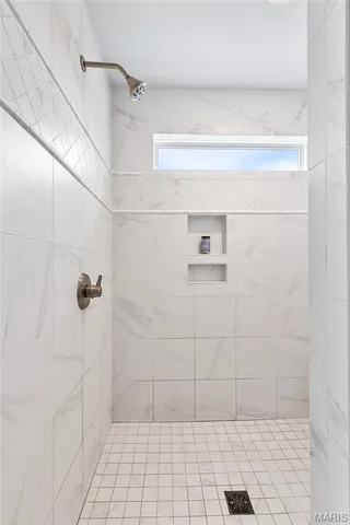 $784,000 | 421 Spears Street, Sunset Hills, MO 63127