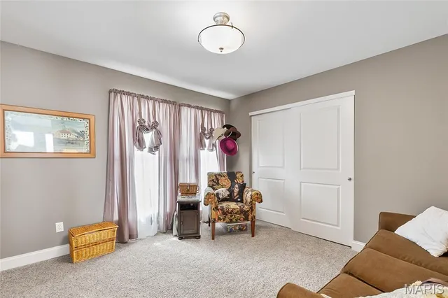 $784,000 | 421 Spears Street, Sunset Hills, MO 63127