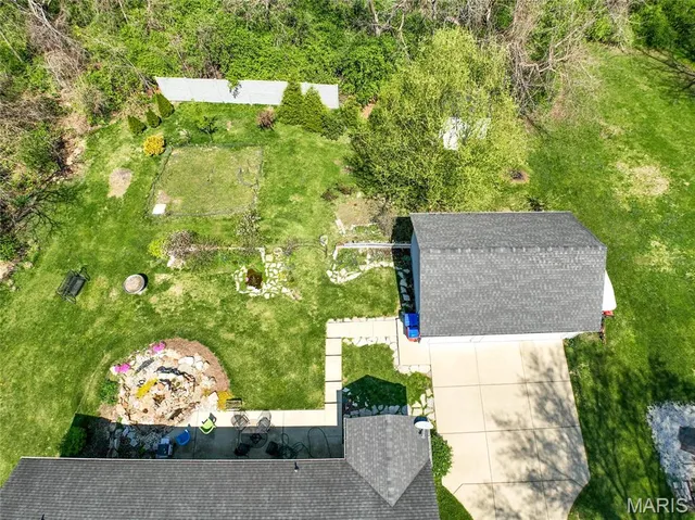 $784,000 | 421 Spears Street, Sunset Hills, MO 63127