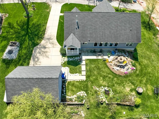 $784,000 | 421 Spears Street, Sunset Hills, MO 63127