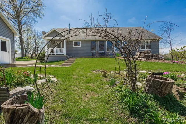 $784,000 | 421 Spears Street, Sunset Hills, MO 63127