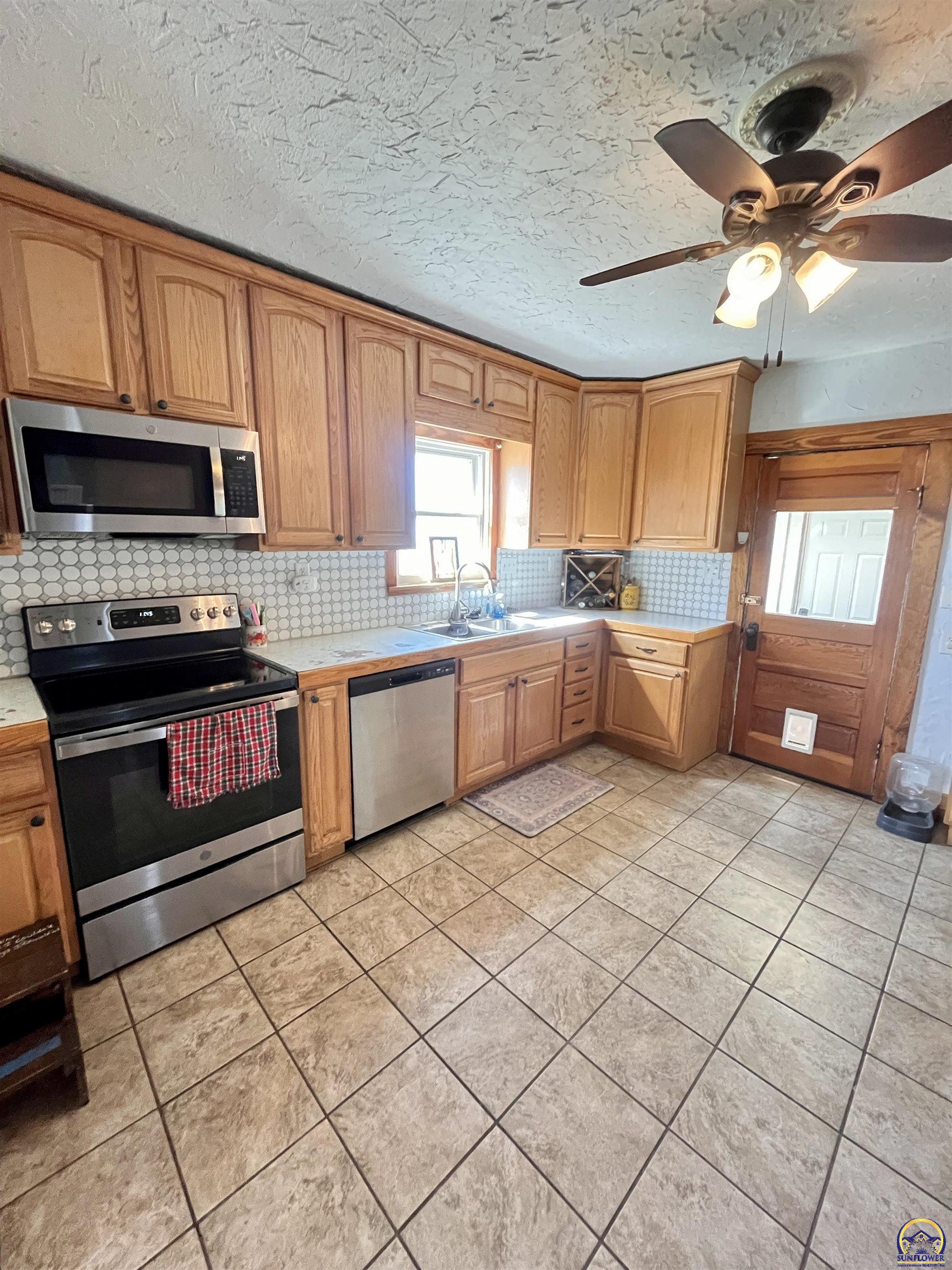 133 East 3rd Street Allen, KS 66833 - Photo 18 of 38