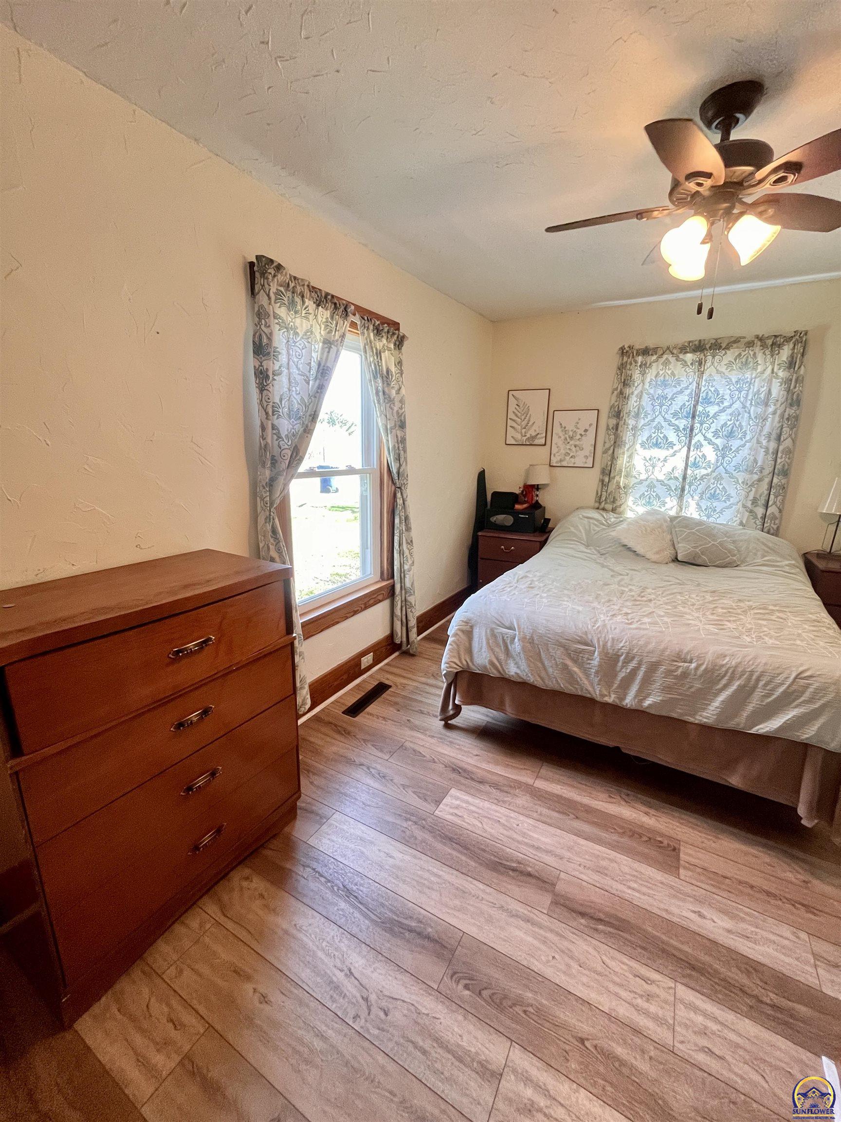 133 East 3rd Street Allen, KS 66833 - Photo 9 of 38