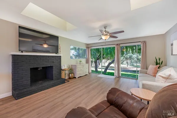 $929,000 | 1543 Cunningham Road, Sebastopol, CA 95472