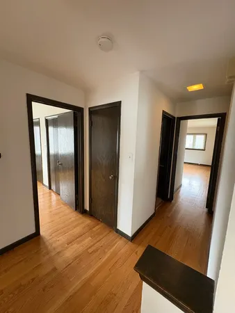 $4,200 | 1800 Montgomery Court, Deerfield, IL 60015