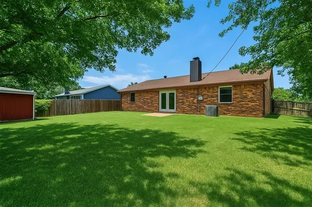 $295,000 | 1300 Timbercrest Drive, Benbrook, TX 76126