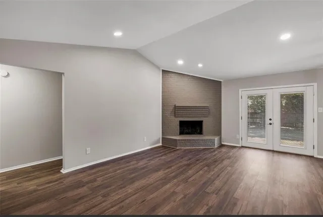 $295,000 | 1300 Timbercrest Drive, Benbrook, TX 76126