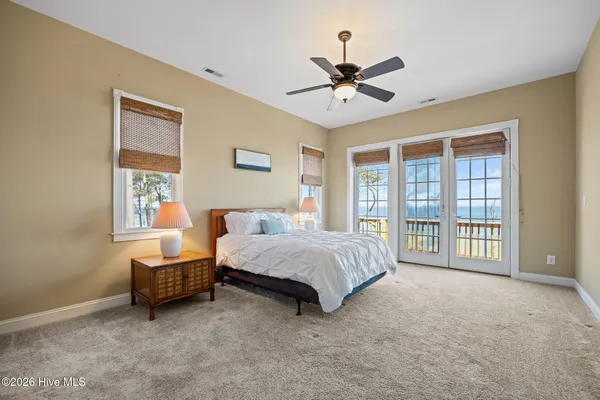 $995,000 | 486 Sandy Point Drive, Beaufort, NC 28516
