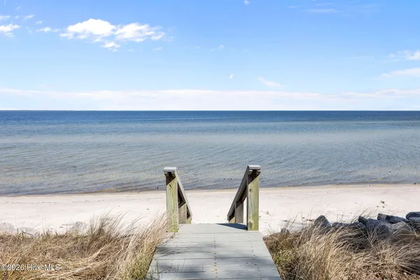 $995,000 | 486 Sandy Point Drive, Beaufort, NC 28516