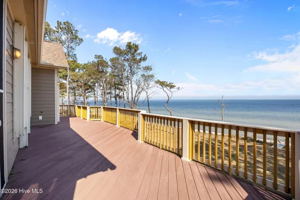 $995,000 | 486 Sandy Point Drive, Beaufort, NC 28516