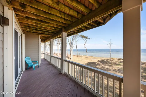 $995,000 | 486 Sandy Point Drive, Beaufort, NC 28516