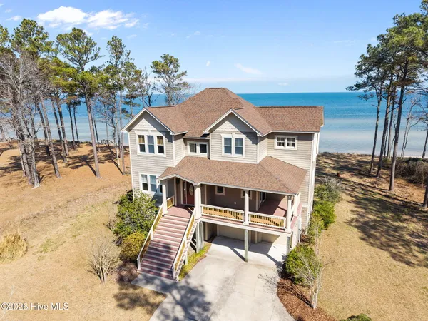 $995,000 | 486 Sandy Point Drive, Beaufort, NC 28516