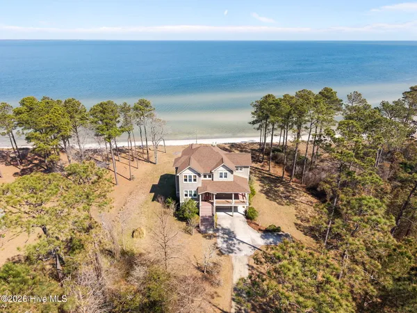$995,000 | 486 Sandy Point Drive, Beaufort, NC 28516