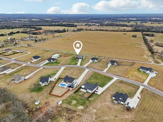 $530,000 | 163 Honeybee Drive, Unionville, TN 37180