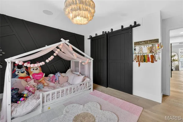 $2,000,000 | 350 Birkhead Road, Winfield, MO 63389