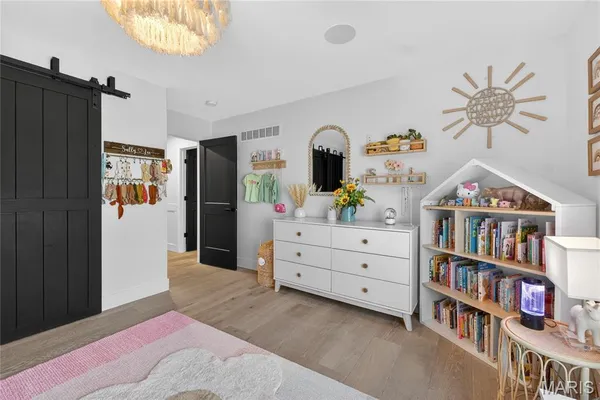 $2,000,000 | 350 Birkhead Road, Winfield, MO 63389