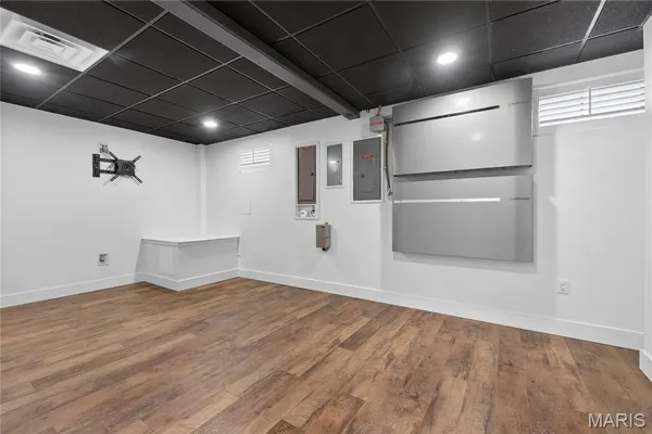 $2,000,000 | 350 Birkhead Road, Winfield, MO 63389