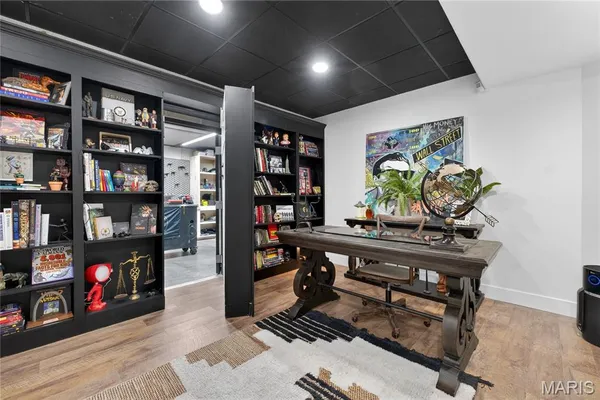 $2,000,000 | 350 Birkhead Road, Winfield, MO 63389