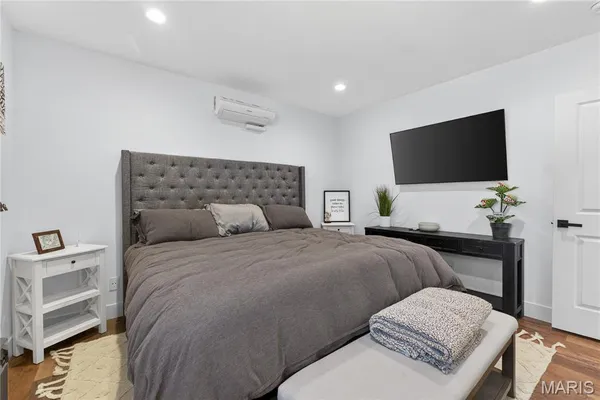 $2,000,000 | 350 Birkhead Road, Winfield, MO 63389