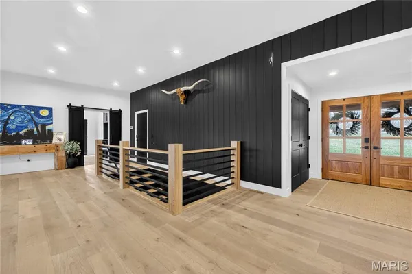 $2,000,000 | 350 Birkhead Road, Winfield, MO 63389