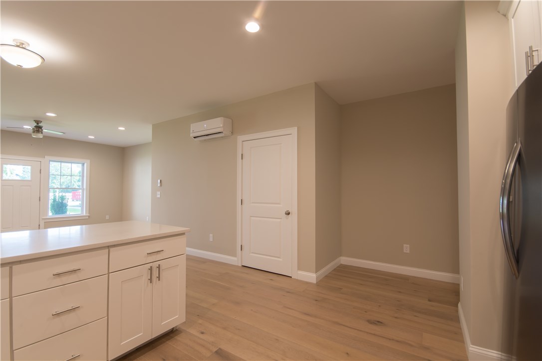 94 Sandy Point Farm Road, Unit 5 Portsmouth, RI 02871 - Photo 12 of 34