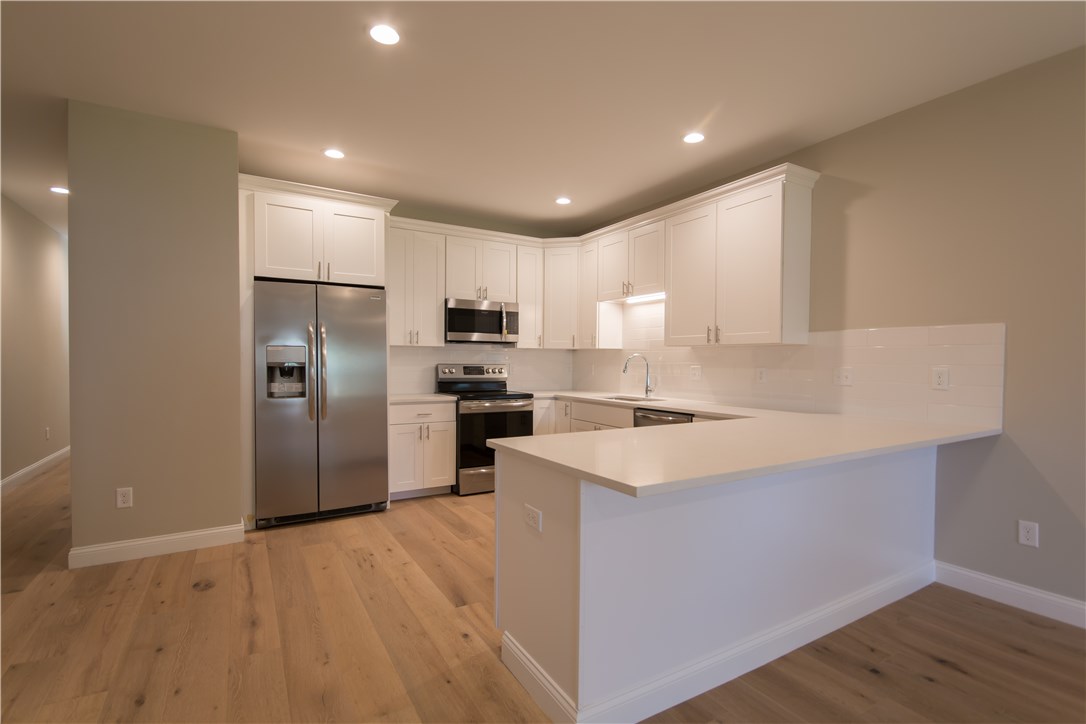 94 Sandy Point Farm Road, Unit 5 Portsmouth, RI 02871 - Photo 14 of 34