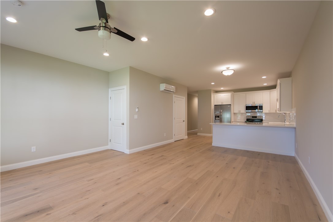 94 Sandy Point Farm Road, Unit 5 Portsmouth, RI 02871 - Photo 20 of 34