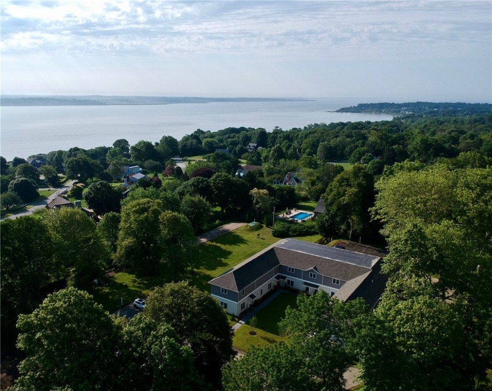 94 Sandy Point Farm Road, Unit 5 Portsmouth, RI 02871 - Photo 2 of 34