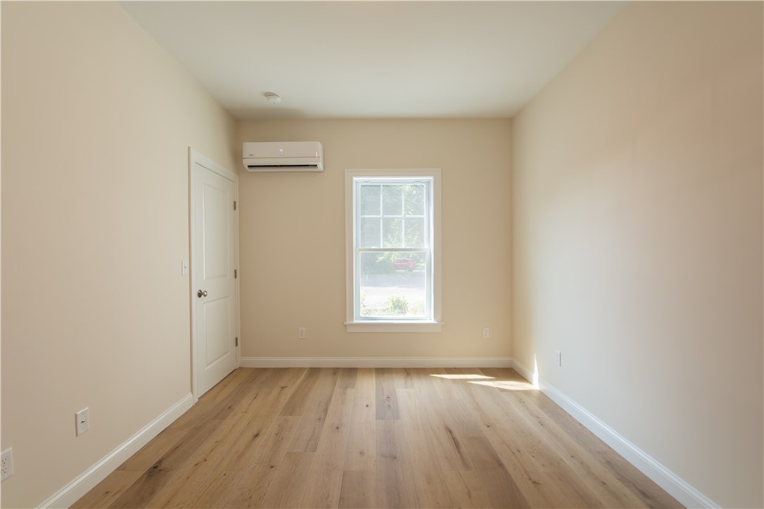 94 Sandy Point Farm Road, Unit 5 Portsmouth, RI 02871 - Photo 21 of 34
