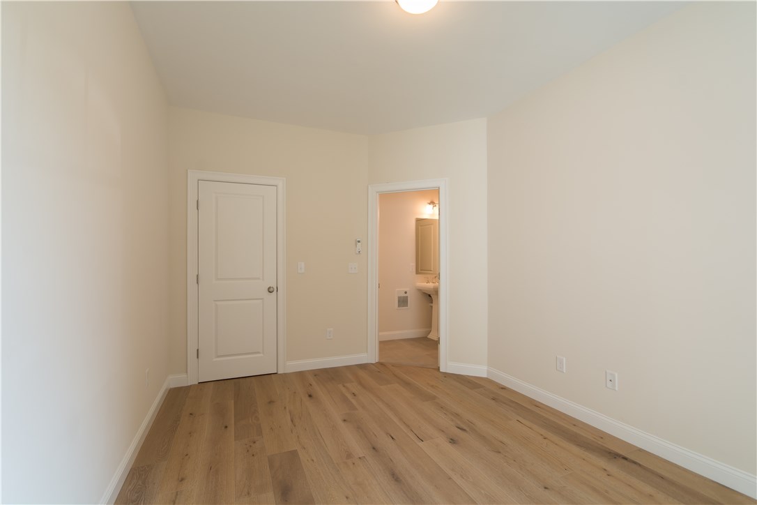 94 Sandy Point Farm Road, Unit 5 Portsmouth, RI 02871 - Photo 22 of 34
