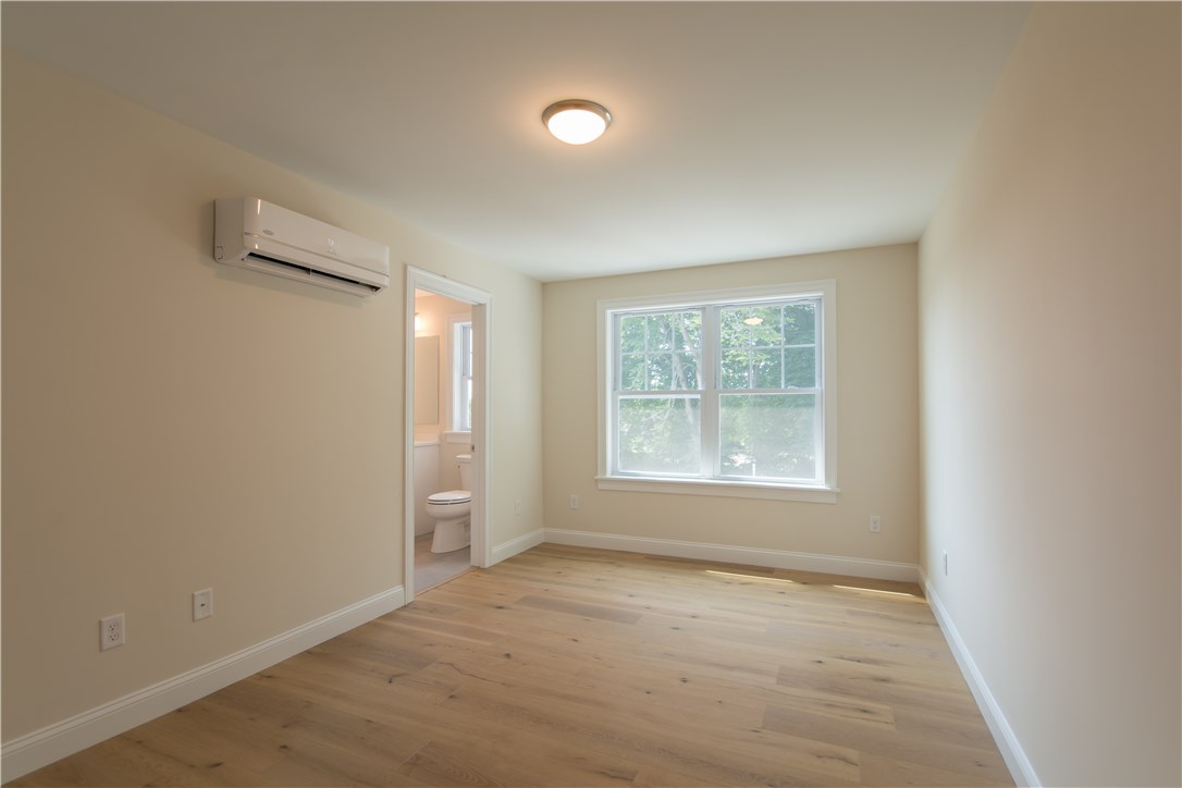 94 Sandy Point Farm Road, Unit 5 Portsmouth, RI 02871 - Photo 27 of 34