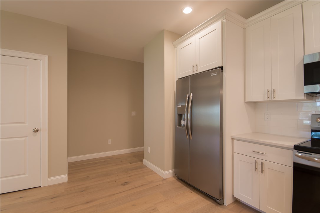 94 Sandy Point Farm Road, Unit 5 Portsmouth, RI 02871 - Photo 8 of 34